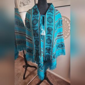 Vintage Tejido Diaz Aztec Turquoise Western Poncho